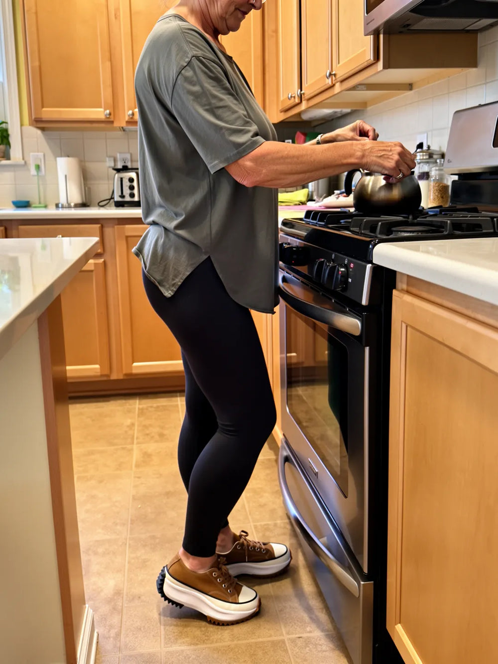 <h2>Customers love our shoes!</h2>